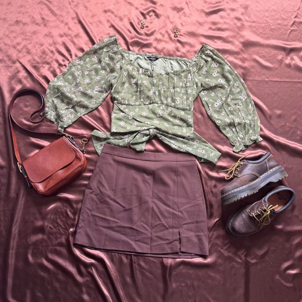 Green floral tie front crop top